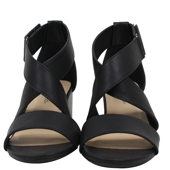 Shoes - Size 6 Black Open Toe Strappy Mid Stacked  Heel